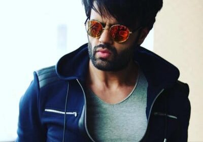 Anchor Manish Paul